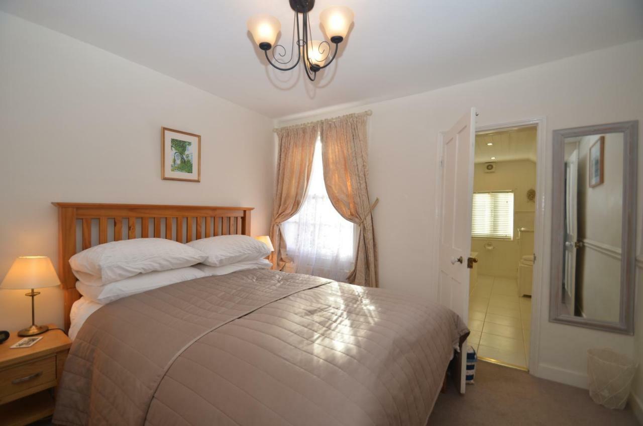 Crown Cottage Rye Buitenkant foto